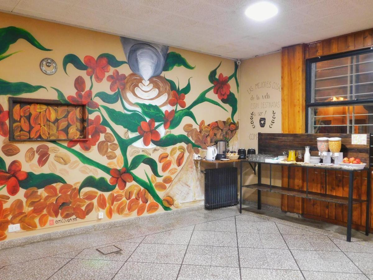 Hostel Arrayan Bariloche Eksteriør bilde