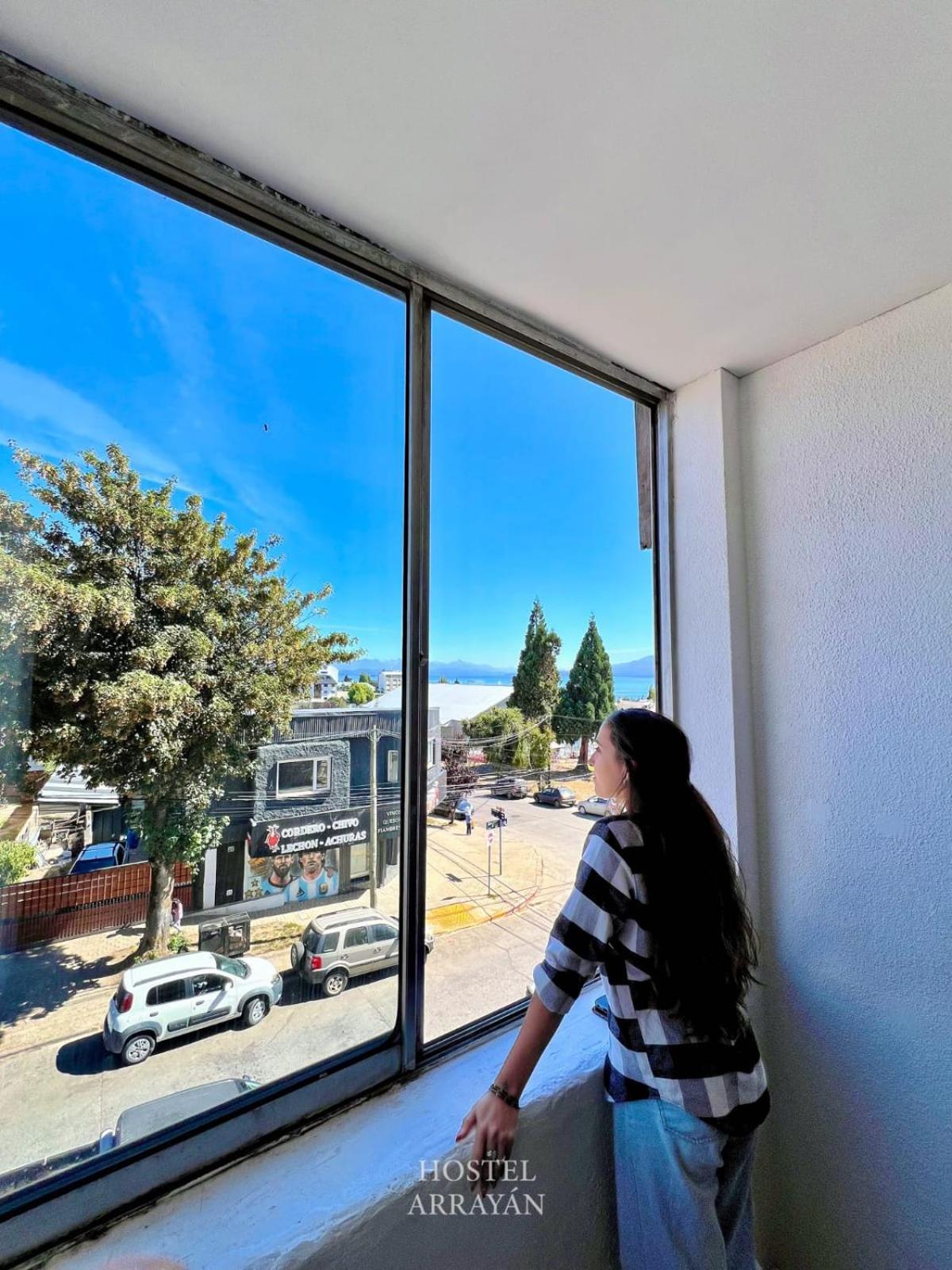 Hostel Arrayan Bariloche Eksteriør bilde